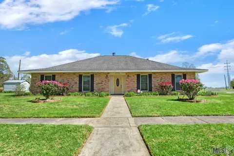 25393 Fenner St, Plaquemine, LA 70764