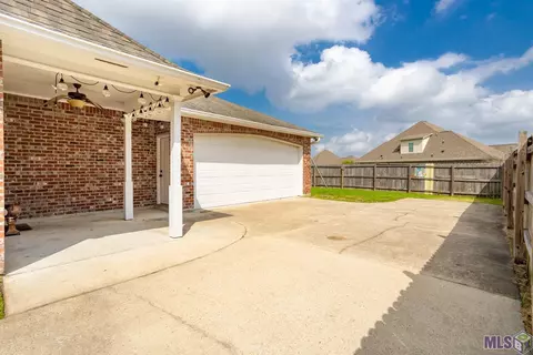 4128 Olivia Dr, Addis, LA 70710 photo 5