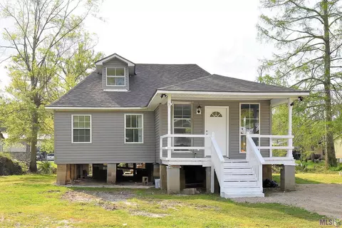 13031 Deer St, Maurepas, LA 70449 photo 1