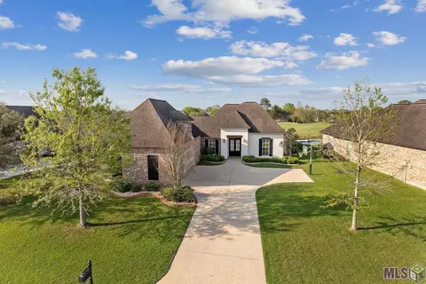 5405 Cypress Point Ln, Gonzales, LA 70737