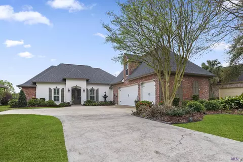 40408 Pelican Point Pkwy, Gonzales, LA 70737