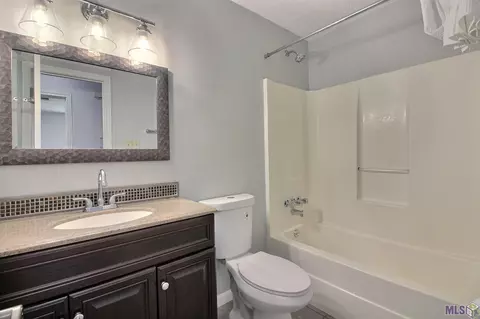 33585 Nancy Dr, Walker, LA 70785 photo 8