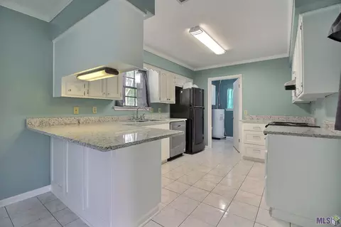 33585 Nancy Dr, Walker, LA 70785 photo 4