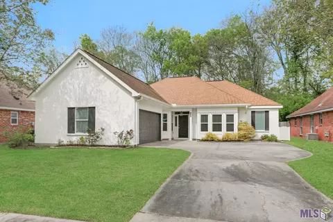 1030 Springlake Dr, Baton Rouge, LA 70810