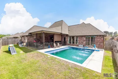 13283 Brookcrest Dr, Walker, LA 70785 photo 4