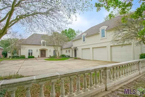 18923 E Pinnacle Cir, Baton Rouge, LA 70810