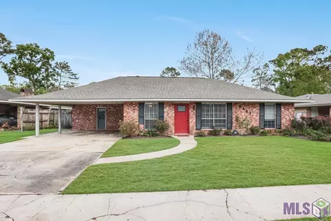 9487 Rustling Oaks Dr, Baton Rouge, LA 70818