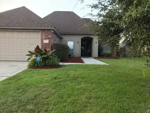 11390 Copperwood Dr, Denham Springs, LA 70726