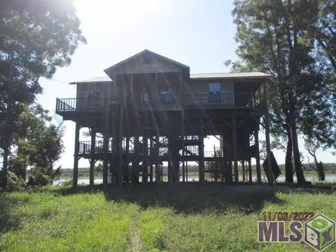 647 Deer Park Rd, Vidalia, LA 71373