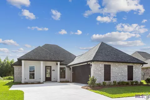 1603 S Fourchon Ave, Gonzales, LA 70737