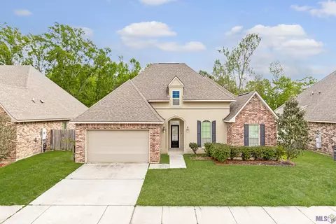 17619 Waterloo Dr, Baton Rouge, LA 70817