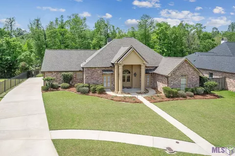 18031 Forest Hills Dr, Prairieville, LA 70769