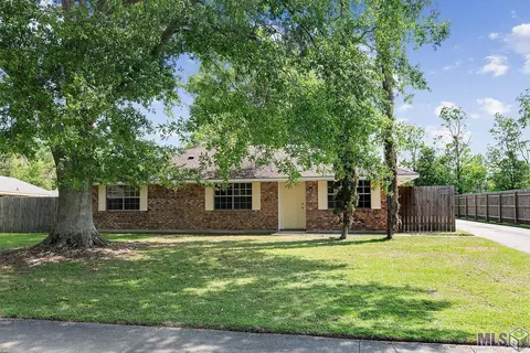 310 E Celeste Dr, Baker, LA 70714 photo 1