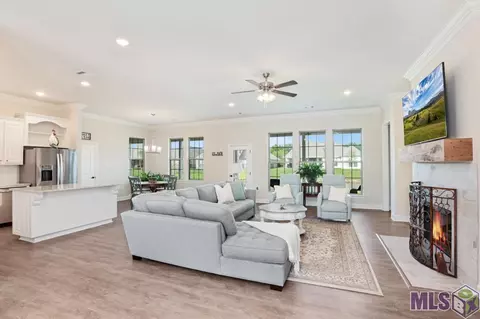 15075 Palm Pointe, Gonzales, LA 70737
