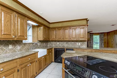 9081 Pettit Rd, Baker, LA 70714 photo 22