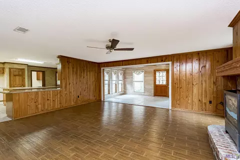 9081 Pettit Rd, Baker, LA 70714 photo 18