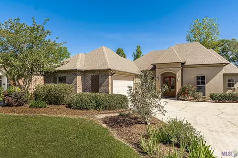 40446 Misty Oak Ct, Prairieville, LA 70769