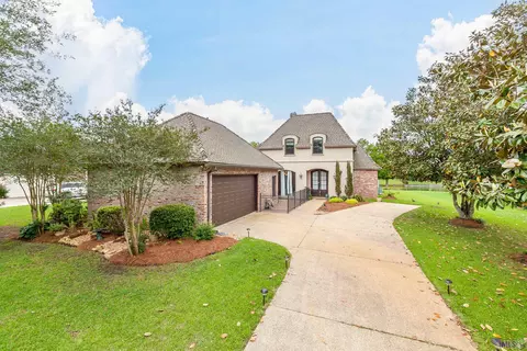 6163 Tezcuco Ct, Gonzales, LA 70737