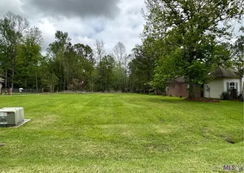 6163 Beechgrove Ln, Saint Francisville, LA 70775