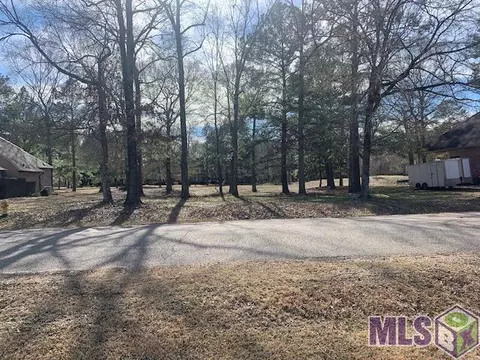 6162 Beechgrove Ln, Saint Francisville, LA 70775