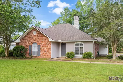30897 Meadow Wood Blvd, Denham Springs, LA 70726