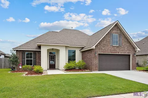 6258 Soaring Dr, Gonzales, LA 70737