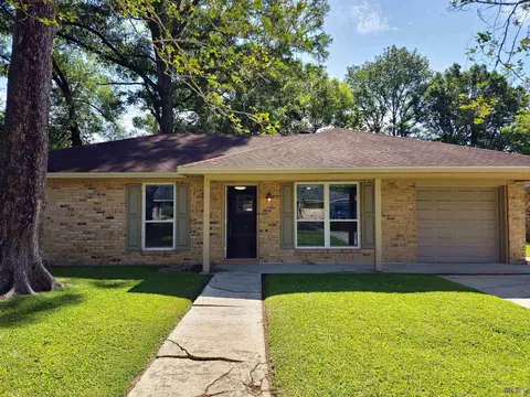 3216 Toronto Dr, Baton Rouge, LA 70819