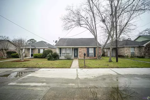 3650 Olga Lee Dr, Baton Rouge, LA 70816