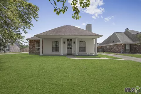 1315 Woodway Dr, Baton Rouge, LA 70816