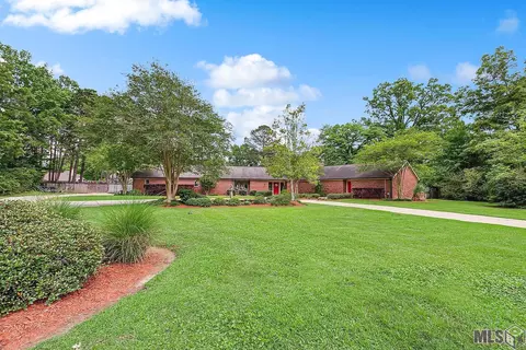 18952 Winterwood Ct, Baton Rouge, LA 70817