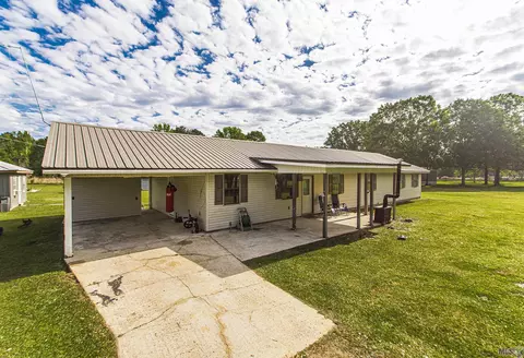 1079 Stone Rd, Greensburg, LA 70441