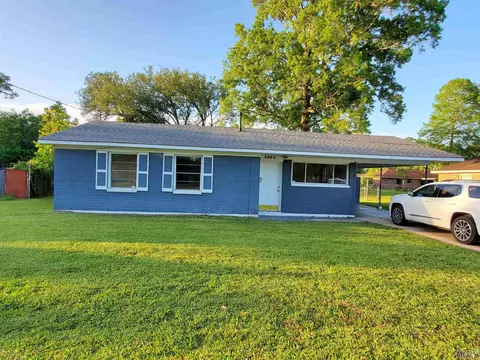 6665 Glen Oaks Dr, Baton Rouge, LA 70812