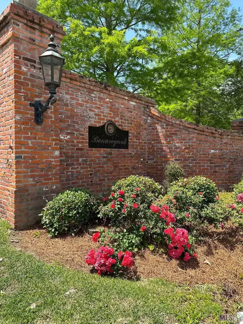 2112 Rue Beauregard, Baton Rouge, FL 32507