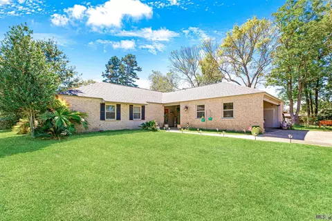 15826 New Market Dr, Baton Rouge, LA 70817