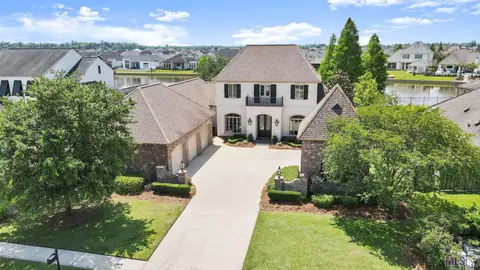 3021 Grand Way Ave, Baton Rouge, LA 70810