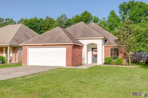 38197 Shelby Dr, Denham Springs, LA 70706