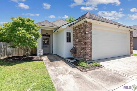 12338 Dutchtown Villa Dr, Geismar, LA 70734