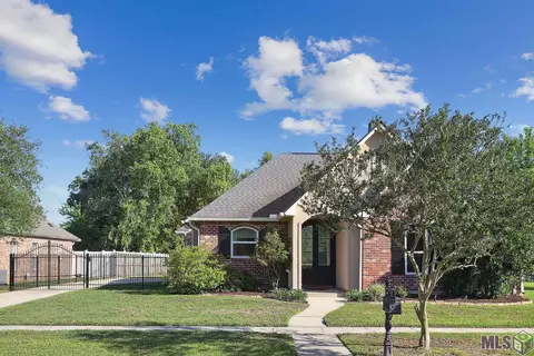 10715 Hillglen Ave, Baton Rouge, LA 70810