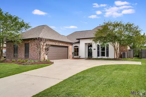 16858 River Birch Ave, Greenwell Springs, LA 70739