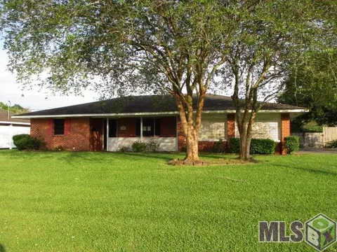 59025 Postell Ave, Plaquemine, LA 70764