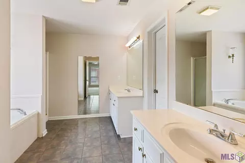 13448 Arnold Rd, Walker, LA 70785 photo 6