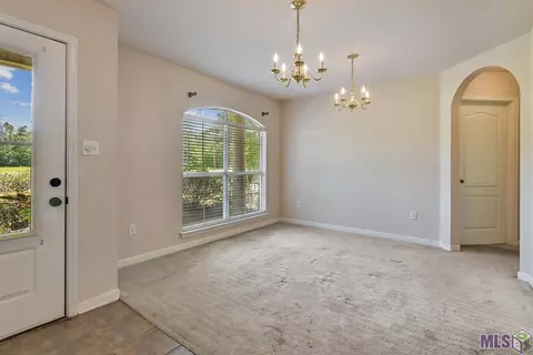13448 Arnold Rd, Walker, LA 70785 photo 4