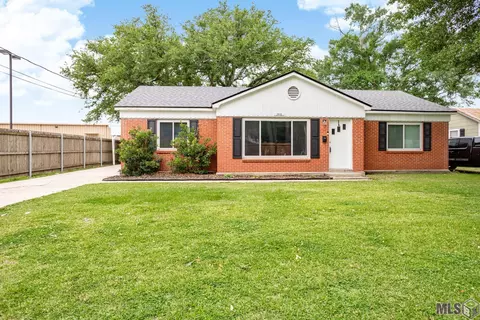 24530 Hebert St, Plaquemine, LA 70764