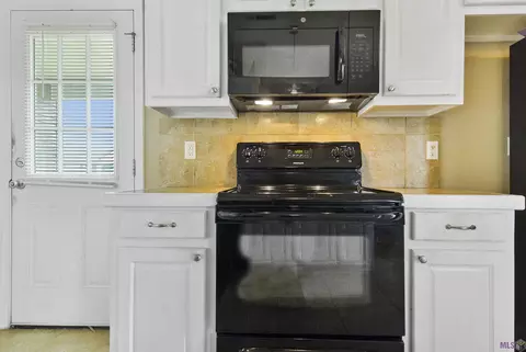 30245 Daffodil Dr, Walker, LA 70785 photo 5