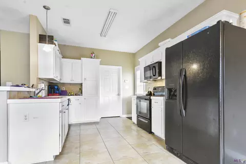 30245 Daffodil Dr, Walker, LA 70785 photo 4