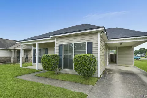 30245 Daffodil Dr, Walker, LA 70785 photo 2