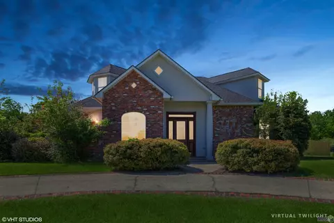 42496 Ron St, Gonzales, LA 70737