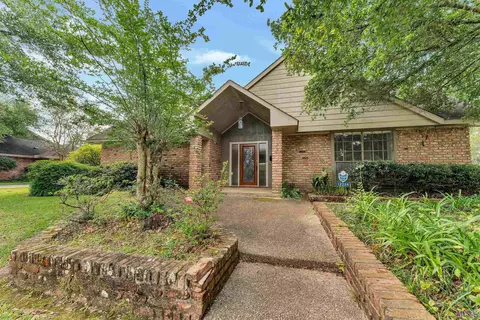 12224 Lake Ladare Ave, Baton Rouge, LA 70816