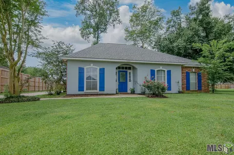 14365 Parkmeadow Dr, Prairieville, LA 70769