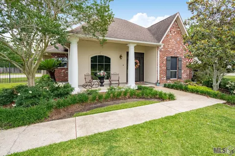 4750 Raymond Labauve Rd, Brusly, LA 70719
